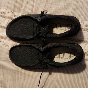 Mens size 13 Hey Dude wally Sox shoes